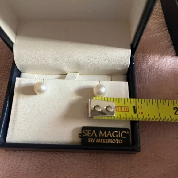 Pearl earrings, Mikimoto, Sea Magic collection - Picture 2 of 3